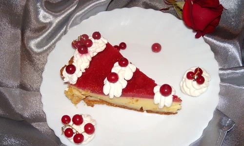 tarta cu coacaze jpeg