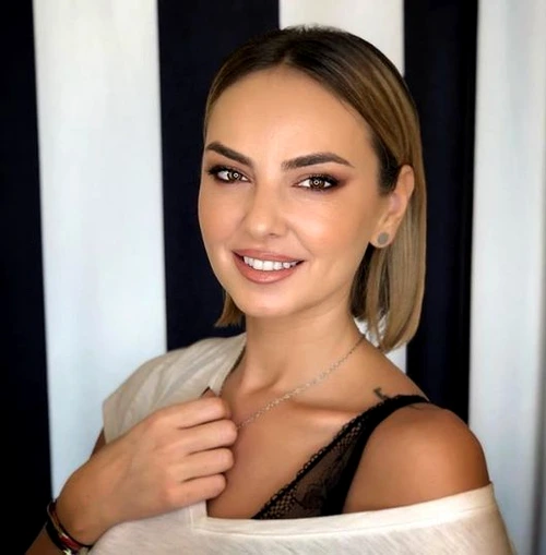 1 roxana ionescu insarcinata jpg jpeg