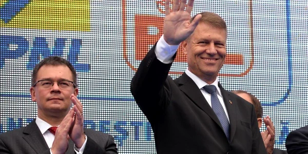 Mihai Răzvan Ungureanu Klaus Iohannis FOTO Mediafax