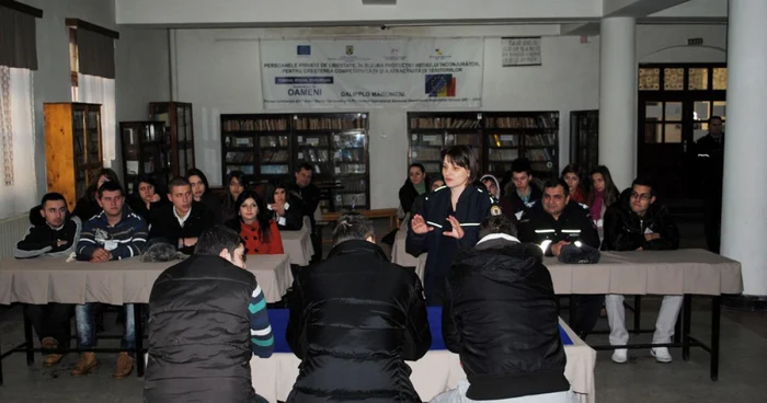 Deţinuţii îi ajută pe elevi să stea departe de tentaţia drogurilor