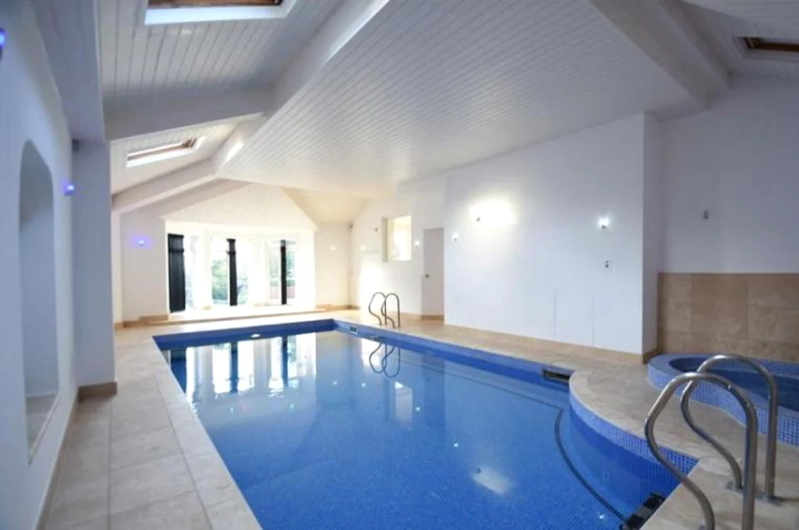 Piscina casei lui Cristiano Ronaldo