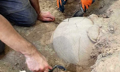 Ulcior cu inscripţii biblice vechi de 3 100 de ani, descoperit în Israel jpeg