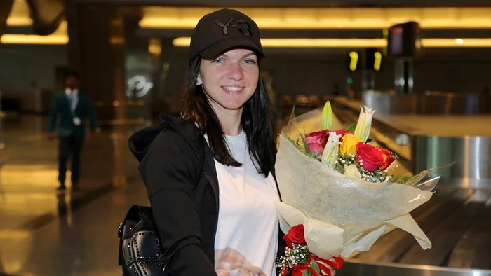 Simona Halep a fost primită cu flori de organizatorii turneului de la Doha
