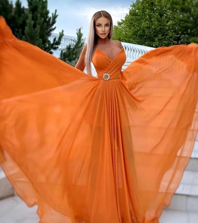 Bianca Drăgușanu și Victor Slav, alături de fiica lorfoto: Instagram