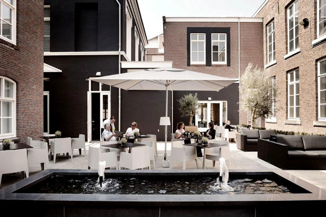 inchisoare hotel olanda