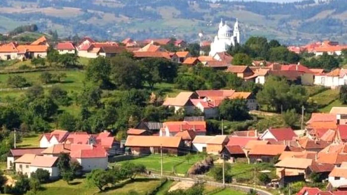 În prezent, în comuna Jina sunt bolnavi de COVID-19 şapte localnici dintr-un total de 3.591, potrivit Prefecturii Sibiu. Foto: Arhivă