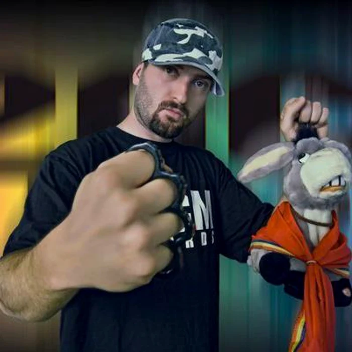 
    Cele mai mari scandaluri în care a fost implicat Cheloo au fost legate de homosexuali și persoane de etniefoto: Arhiva Personală  