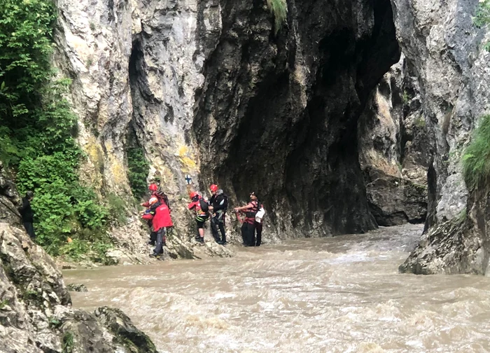 Cheile Râmețului au fost inundate FOTO Salvamont Alba