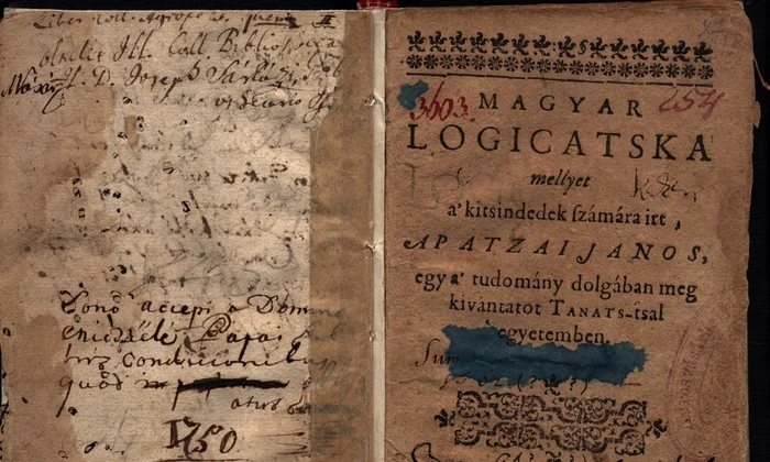 Singurul exemplar cunoscut din primul manual de logică în limba maghiară, expus la Târgu Mureș (foto: Biblioteca Teleki-Bolyai)