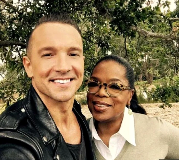 Pastorul Carl, apropiat al celebrei Oprah Winfreyclickpentrufemei.ro
