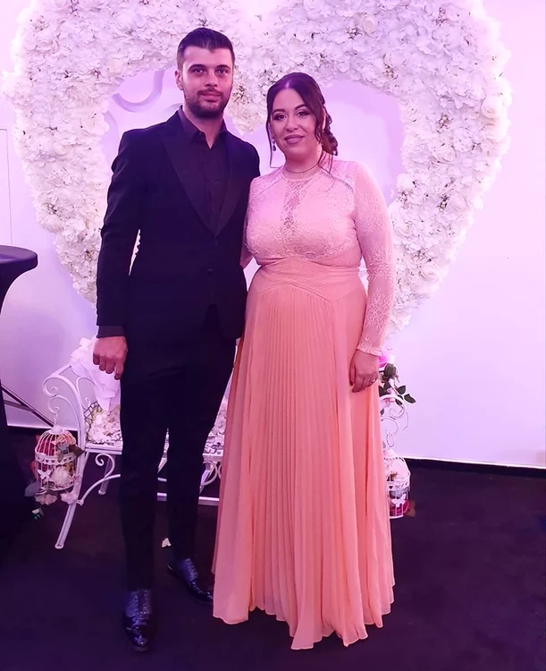 1 oana roman eleganta a slabit 2 jpg jpeg