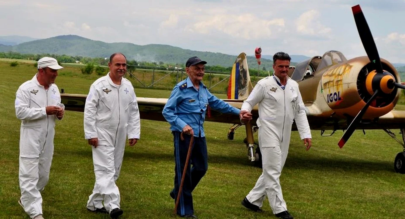 Constantin Ștefănescu și Dan Ștefănescu (dreapta) FOTO: RAS Aeroport Tuzla