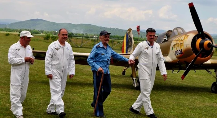 Constantin Ștefănescu și Dan Ștefănescu (dreapta) FOTO: RAS Aeroport Tuzla