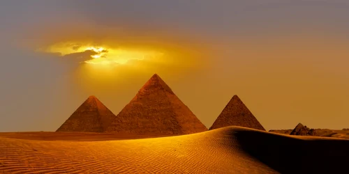 Un oras misterios a fost descoperit sub piramidele din Giza, foto Shutterstock jpg