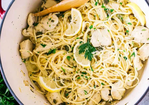 spaghete cu pui jpeg