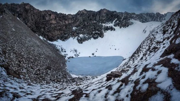 Misterul sutelor de schelete descoperite într un lac din Himalaya se adânceşte: cui aparţineau şi cum au ajuns acolo jpeg