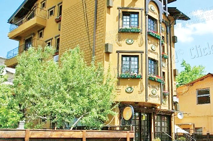 Laura Lavric şi-a închiriat pensiunea şi restaurantul