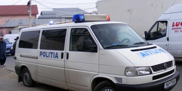 Polițiștii au stat cu ochii pe paznici