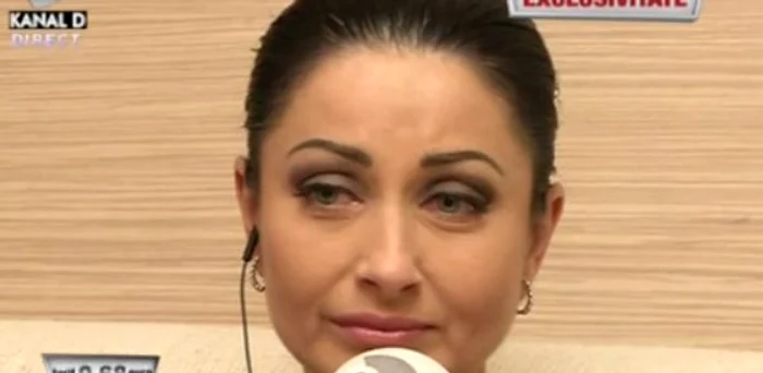 Gabi Cristea a plâns la Tv din cauza despărţirii de soţul ei. (captură Kanal D)