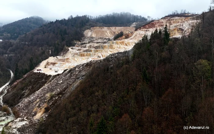 Vârful Boului din Munții Poiana Ruscă.