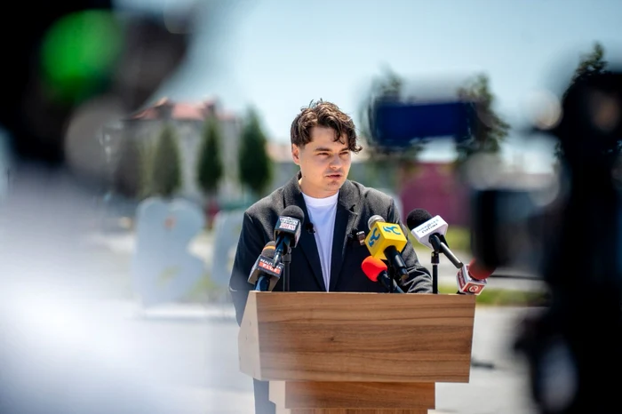 Selly lansează VALIZA RO, agenție de turism pentru Generația Z jpeg