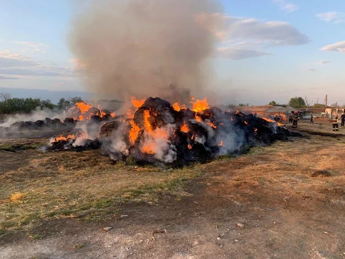 incendiu prahova foto isu