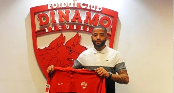 Romario Kortzorg, cu tricoul lui Dinamo