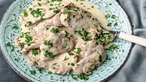 muschiulet de porc cu sos de hrean jpg