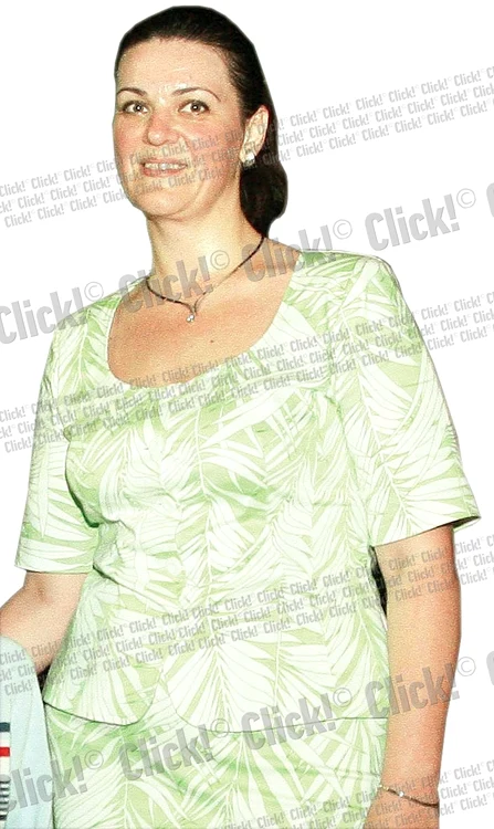 
    Ana Maria Cornu  are 43 de ani  și doi copii  