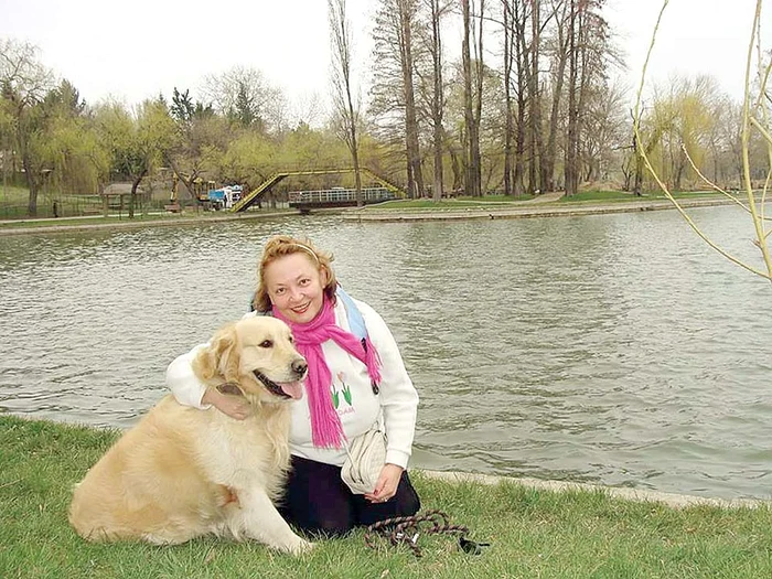 
    Mihaela Tatu  susține că Gore  este un câine  vesel, răbdător  și iubitor  