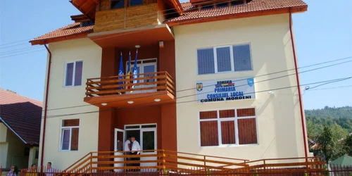 Primăria Morieni a costat 10 miliarde de lei vechi