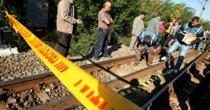 Craiova: (UPDATE) Procurorii audiază trei angajaţi ai CFR în cazul trenului deraiat