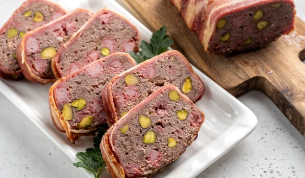 Terina cu carne de vita  Sursa foto shutterstock 1775015015 jpg