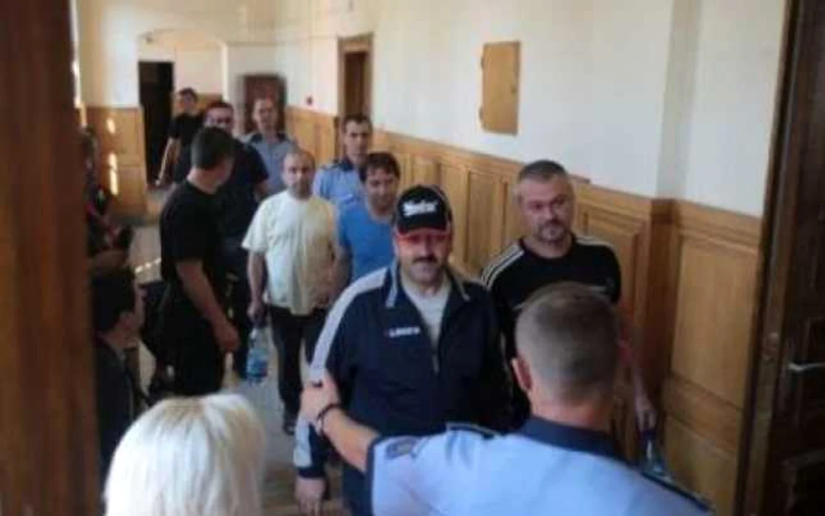 23 de persoane sunt judecate în acest dosar