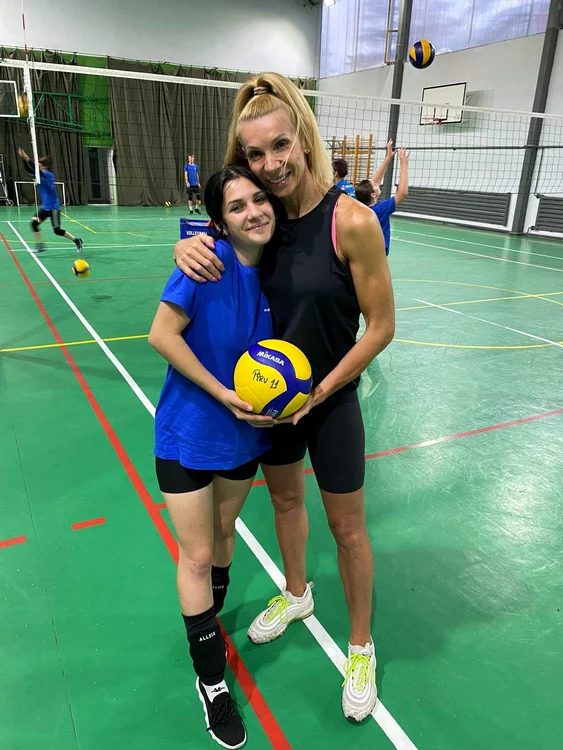 Vica alături de Cristina Pârv. FOTO Asociația Mamprenoare