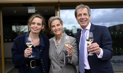 Sophie Ducesa de Edinburgh la crama Domaine Evremond, Profimedia (3) jpg