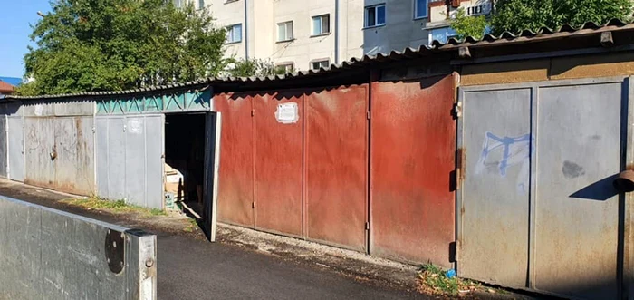 În Piteşti sunt nu mai puţin de 160 de garaje ilegale FOTO: Primăria Piteşti