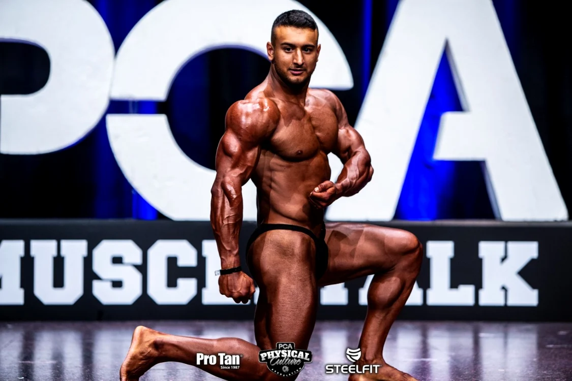 Călărăşeanul Bogdan Duţă, campion la culturism, face performanţă în Anglia FOTO Arhivă personală Bogdan Duţă