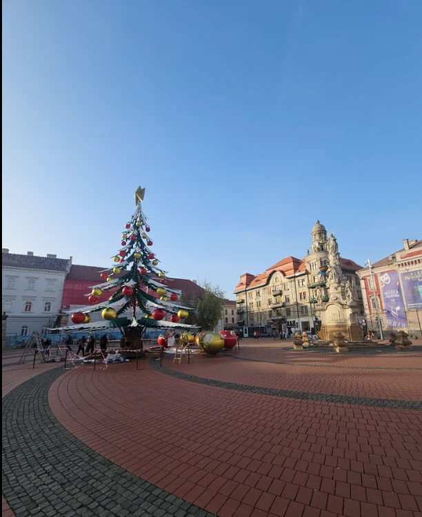 Este confecționat din tablă