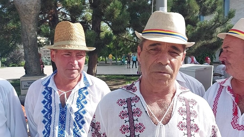 Vătaful călușarilor din Dăbuleni, declarat Tezaur Uman Viu: „Am 70 de ani. Joc cât or mai merge picioarele” VIDEO