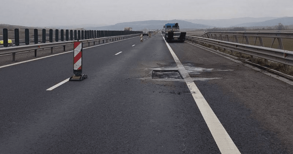 Infotrafic: Circulație restricționată pe două autostrăzi din România
