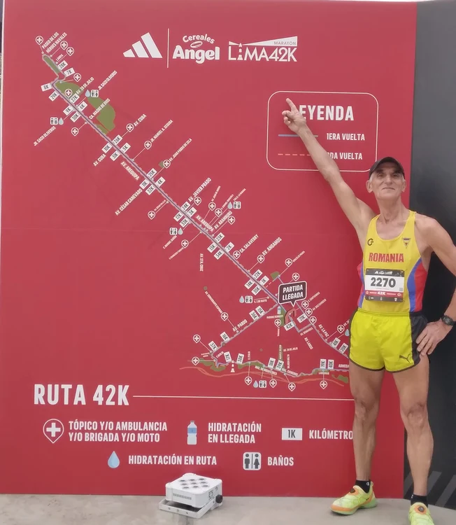 Victor Ilie, lângă traseul Maratonului de la Lima (Peru)