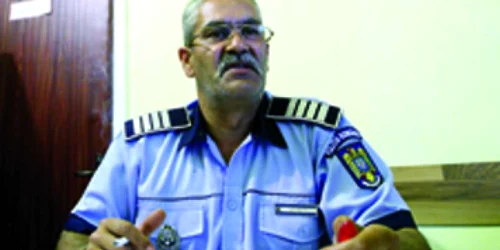 Arad: REGIUNEA PE SCURT / Poliţist în luptă pentru viaţă