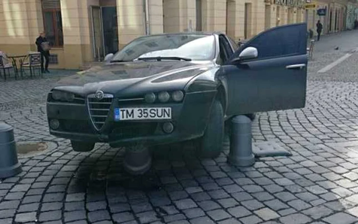 Alfa-Romeo în Piaţa Unirii FOTO Facebook