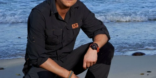 bear grylls foto discovery