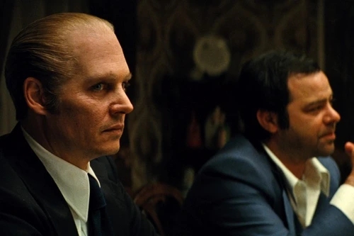 Johnny Depp ca “Whitey” Bulger în “Black Mass”foto: Cinemagia