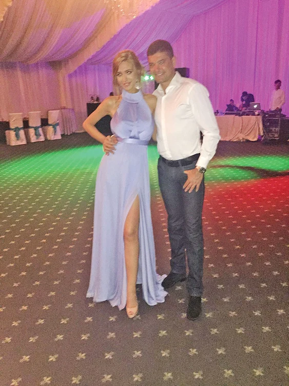 Laura e cu 25 de ani mai mică decât Cristi Boureanu