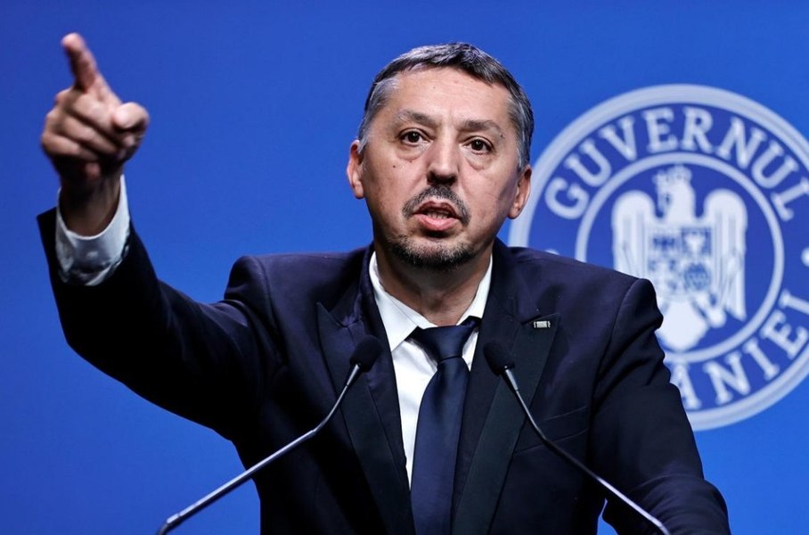 AUR a depus moțiune împotriva ministrului Educației. Petrișor Peiu: „Îl așteptăm pe Daniel David să dea explicații în fața întregii țări”