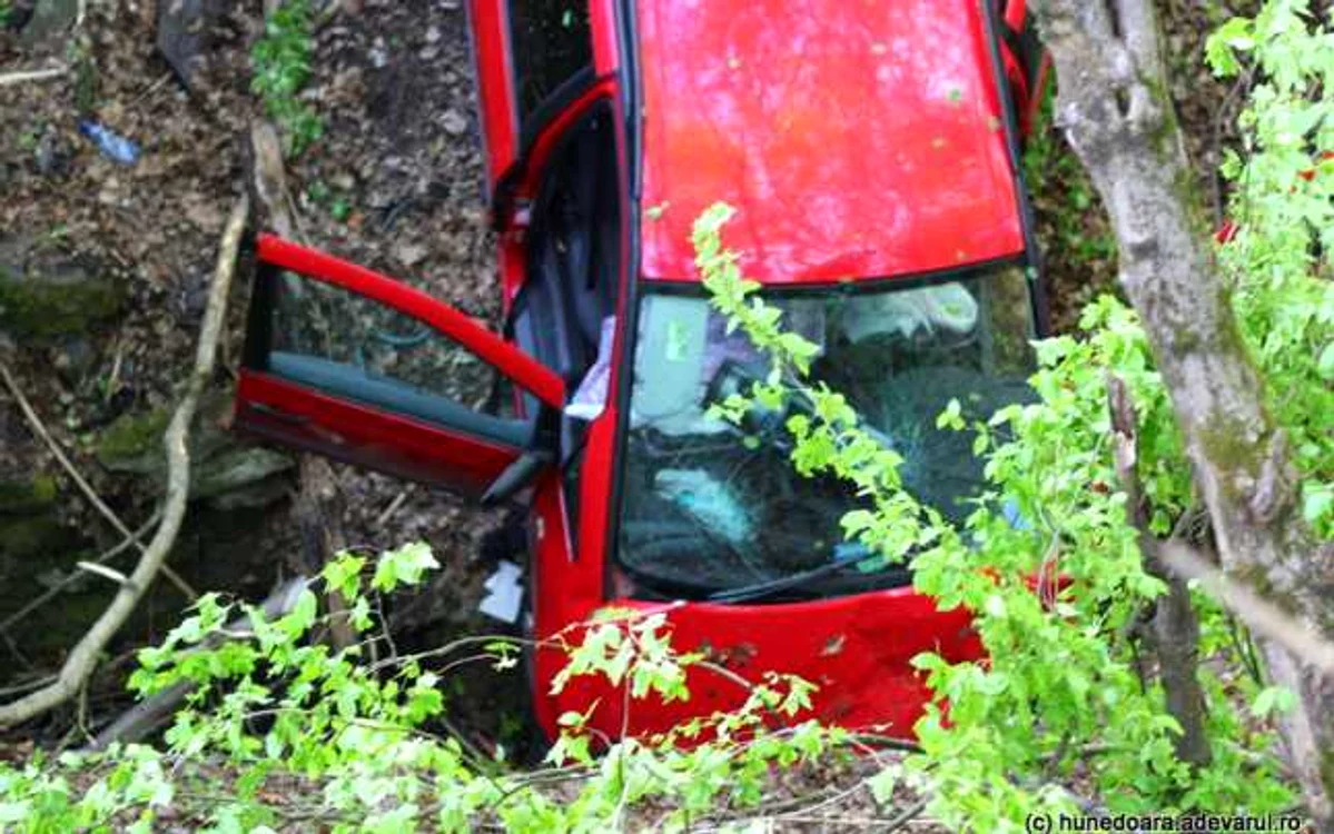 Accident grav în Deva. FOTO: Daniel Guţă. ARHIVĂ.