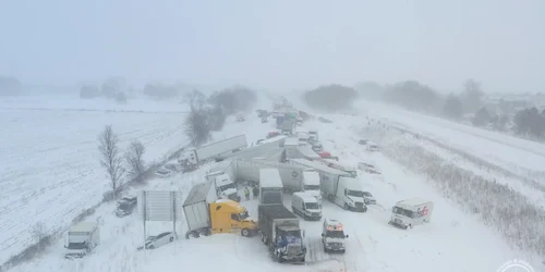 Peste 100 de vehicule au fost implicate într-un carambol de proporții, luni, 19 ianuarie, în Michigan SUA FOTO: X/@silentpolitics1
